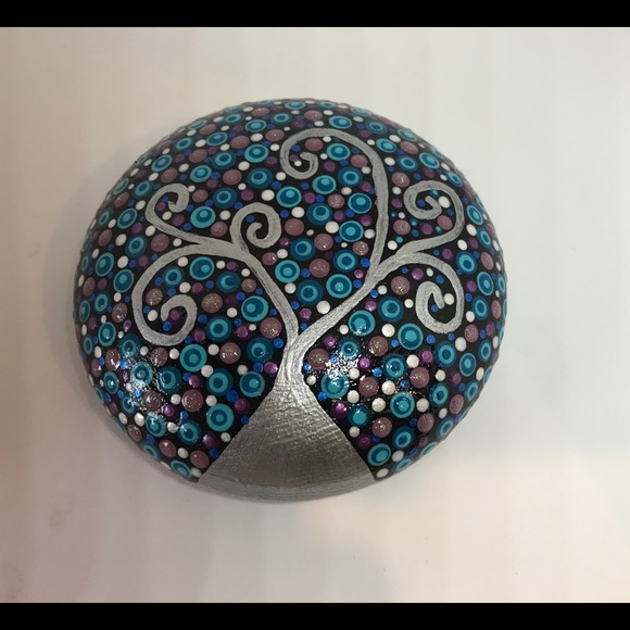 Handmade Cast Art Stone - Picture 5 of 6